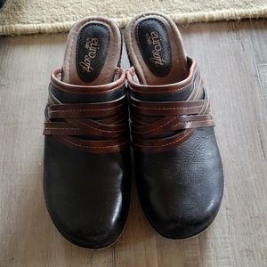 euro soft clogs